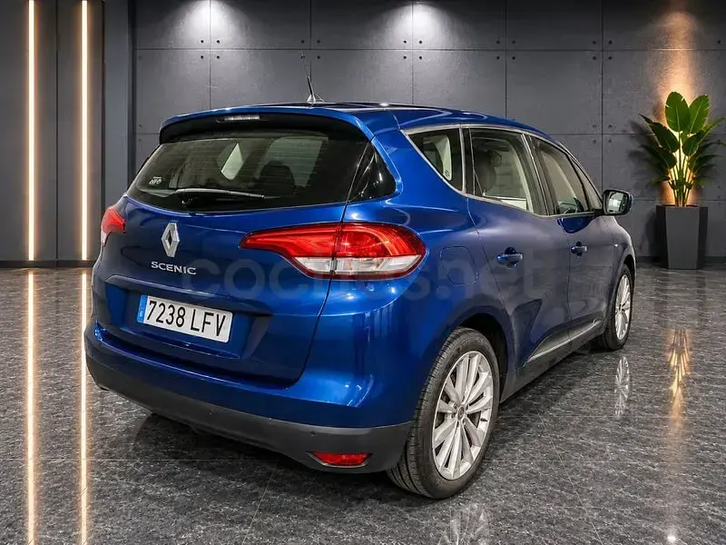 Usado Renault Scénic LIMITED 120 CV (88 kW) 2020 Azul Monovolumen