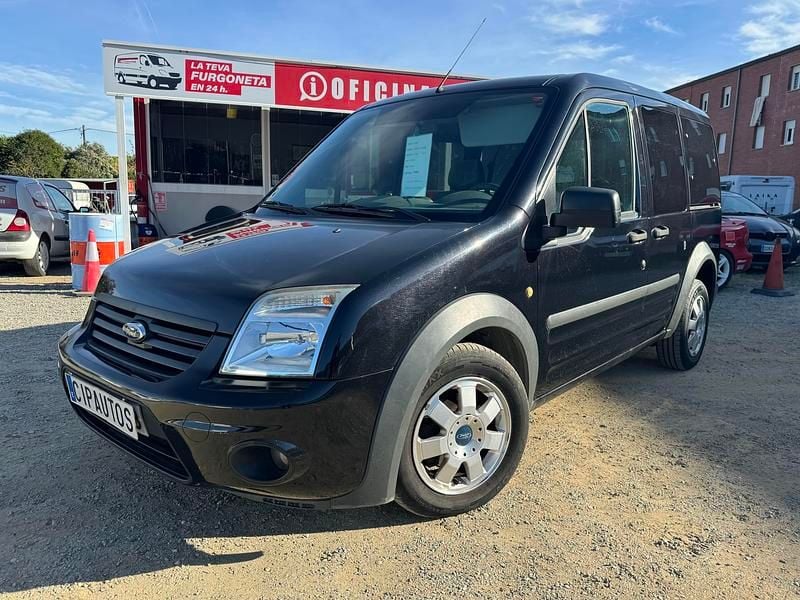 Negro Usado 2010 Ford Tourneo Connect Trend Monovolumen | 7899 € - Imagen 1/4