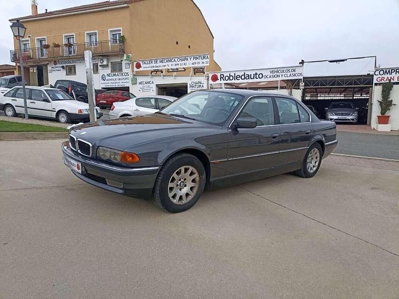Usado BMW 728 Comfort Edition 193 CV (141 kW) 1998 Gris Berlina
