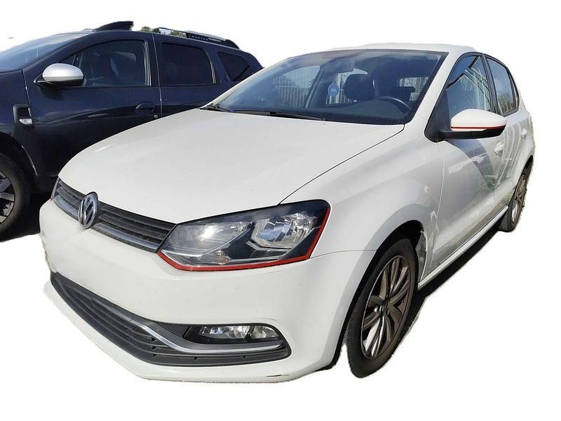 Usado VW Polo Advance 90 CV (66 kW) 2016 Blanco Berlina