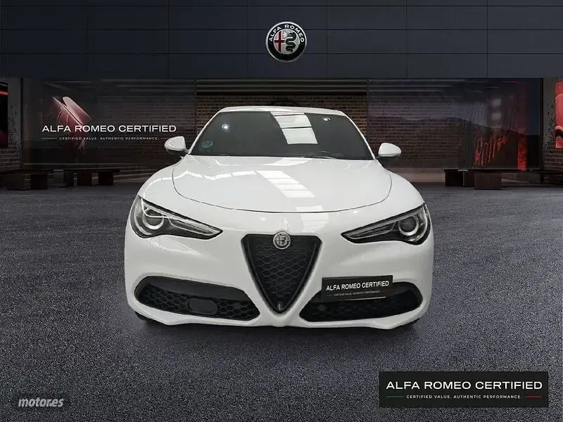 Usado Alfa Romeo Stelvio Veloce 210 CV (154 kW) 2021 Blanco SUV