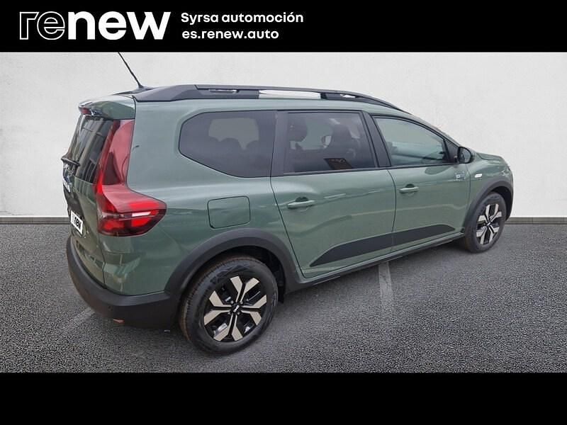 Usado Dacia Jogger Expression 110 CV (80 kW) 2025 Verde Monovolumen