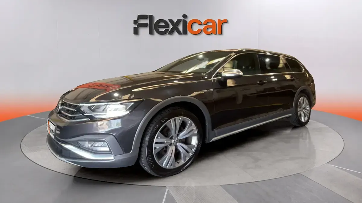 Usado VW Passat Alltrack 190 CV (139 kW) 2020 Gris Familiar