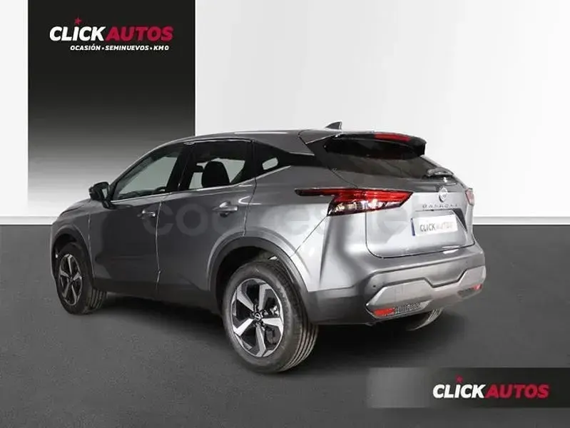 Usado Nissan Qashqai N-Connecta 140 CV (102 kW) 2023 Gris / plata SUV
