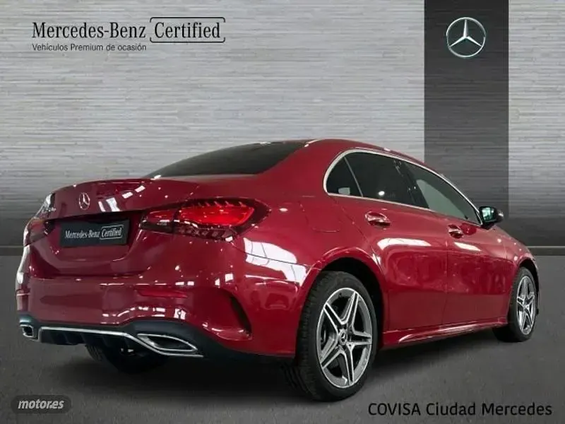 Usado Mercedes A250 218 CV (160 kW) 2024 Rojo Berlina