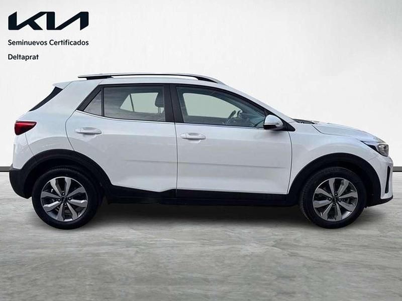 Usado Kia Stonic 101 CV (74 kW) 2024 Blanco SUV