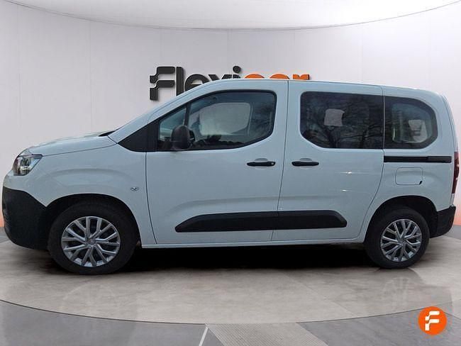 Usado Citroën Berlingo Shine 102 CV (75 kW) 2022 Blanco Monovolumen