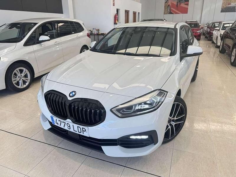 Blanco Usado 2020 BMW 118 Sport Line Utilitario | 18.899 € (Buen precio) - Imagen 1/4