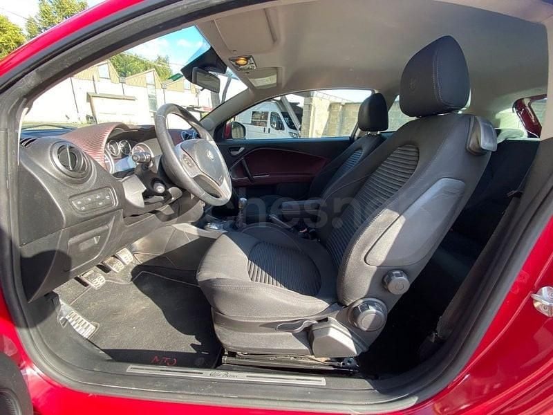 Usado Alfa Romeo MiTo Distinctive 95 CV (69 kW) 2012 Rojo Utilitario
