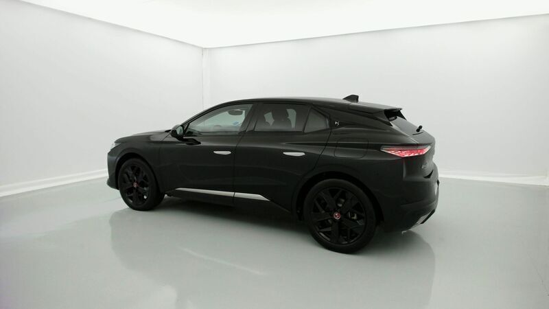 Usado DS Automobiles DS4 Performance Line Plus 225 CV (165 kW) 2022 Negro perla SUV