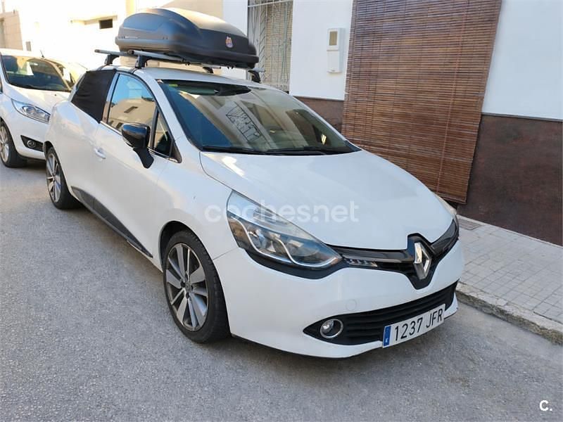Usado Renault Clio IV 90 CV (66 kW) 2015 Blanco Berlina