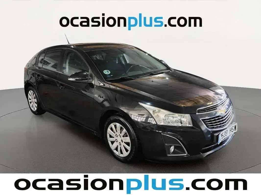 Usado Chevrolet Cruze LT 131 CV (96 kW) 2013 Negro Utilitario