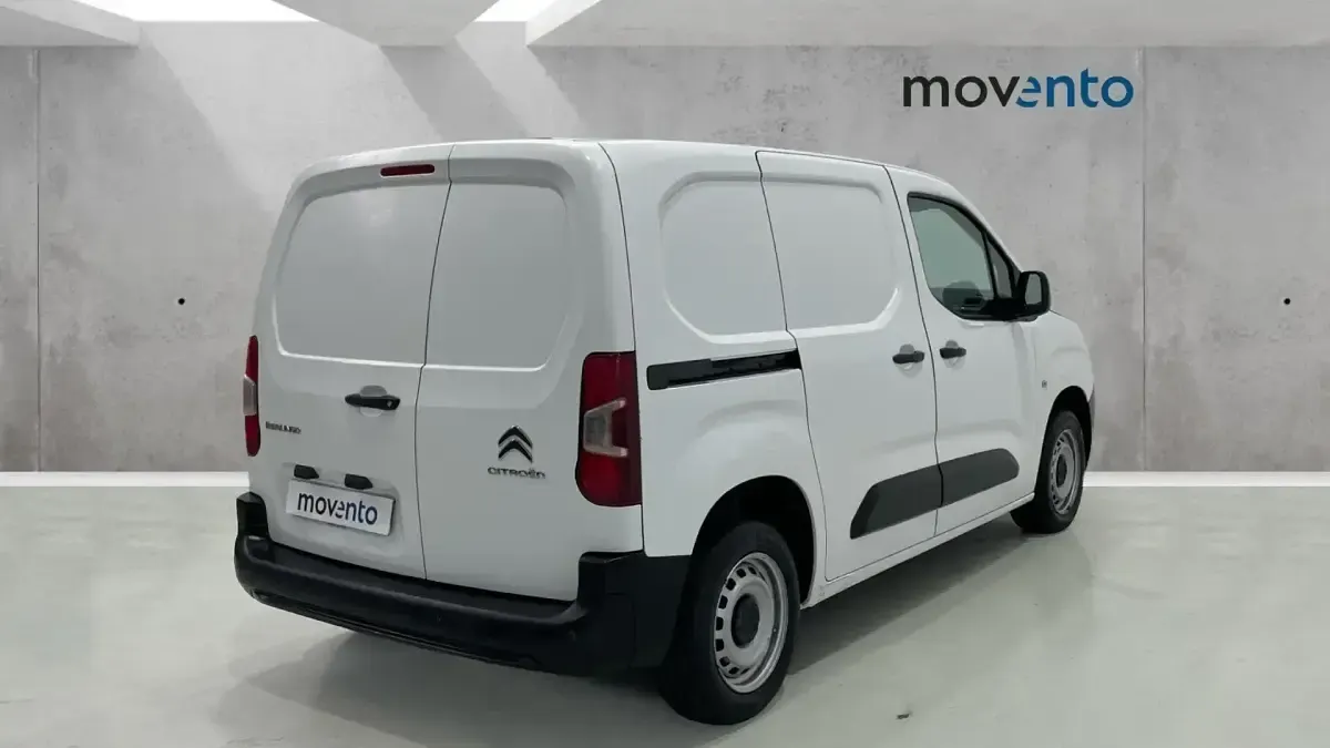 Usado Citroën Berlingo 102 CV (75 kW) 2021 Blanco Monovolumen