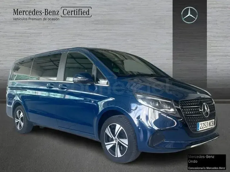 Usado Mercedes V220 Avantgarde 163 CV (119 kW) 2025 Azul Monovolumen