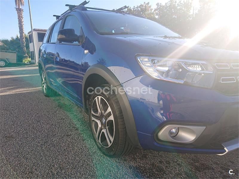 Usado Dacia Logan MCV 100 CV (73 kW) 2020 Azul Familiar