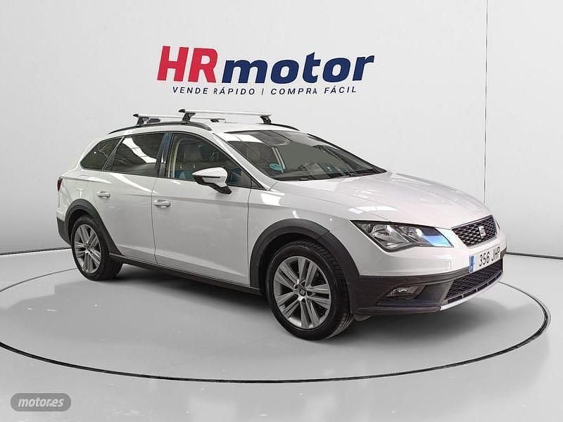Usado Seat Leon X-Perience 125 CV (91 kW) 2015 Blanco Familiar