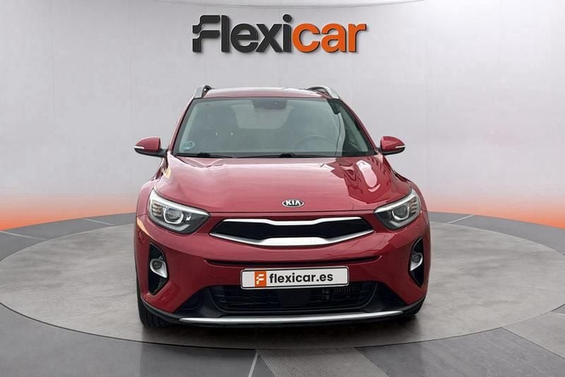 Usado Kia Stonic 120 CV (88 kW) 2019 Rojo SUV