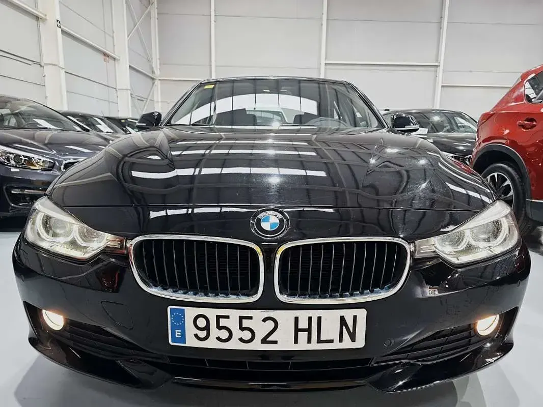 Usado BMW 316 Sport Line 116 CV (85 kW) 2012 Negro Berlina