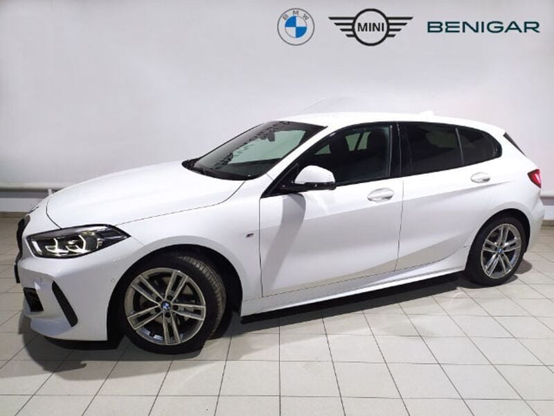 Blanco Usado 2023 BMW 118 Executive Utilitario | 31.500 € (Precio justo) - Imagen 1/4