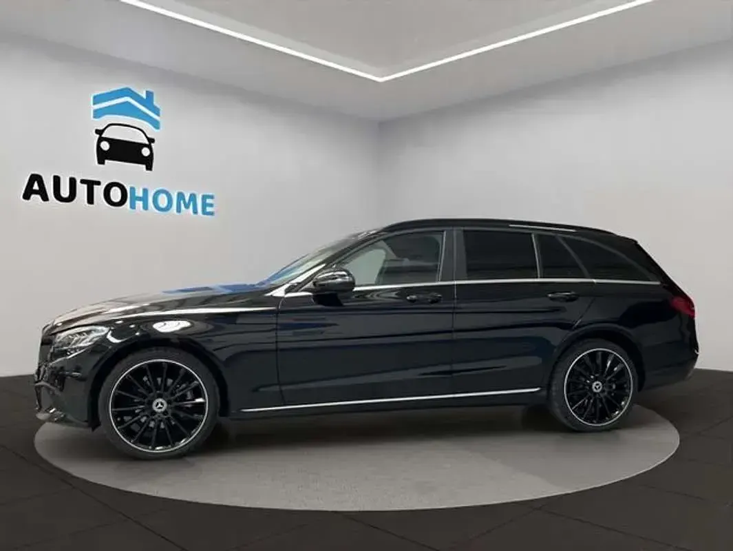 Usado Mercedes C200 160 CV (117 kW) 2021 Negro Familiar