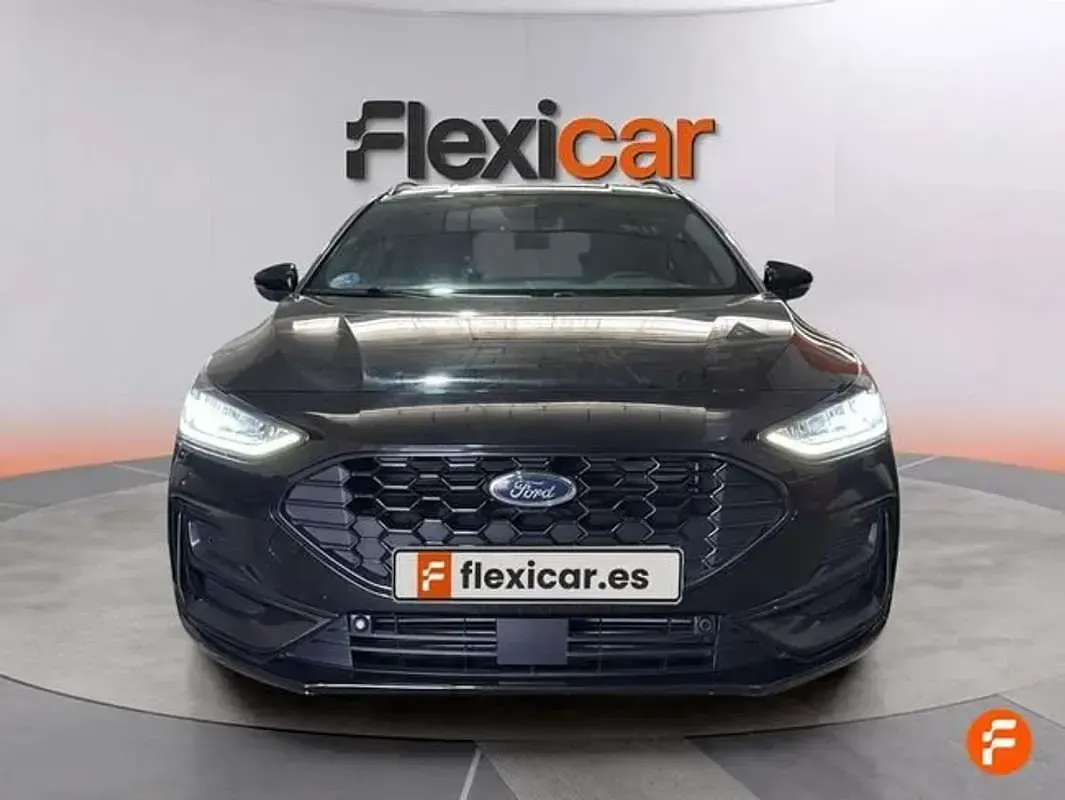 Usado Ford Focus ST-Line 155 CV (114 kW) 2024 Negro Familiar