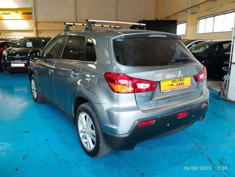 Usado Mitsubishi ASX Inform 117 CV (86 kW) 2012 Gris / plata SUV
