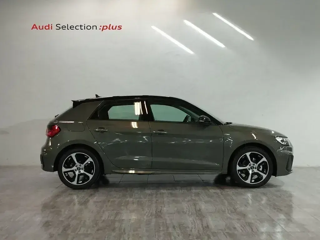 Usado Audi A1 116 CV (85 kW) 2025 Gris SUV