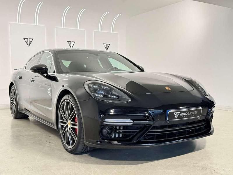 Usado Porsche Panamera Turbo 549 CV (403 kW) 2017 Negro Berlina