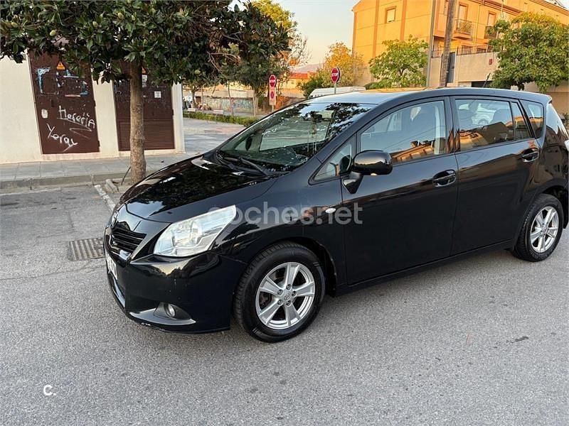 Negro Usado 2010 Toyota Verso Advance Monovolumen | 5999 € (Buen precio) - Imagen 1/4