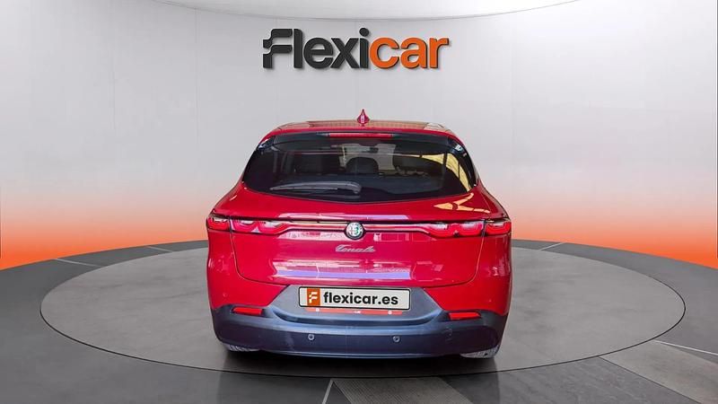 Usado Alfa Romeo Tonale Sprint 131 CV (96 kW) 2023 Rojo SUV