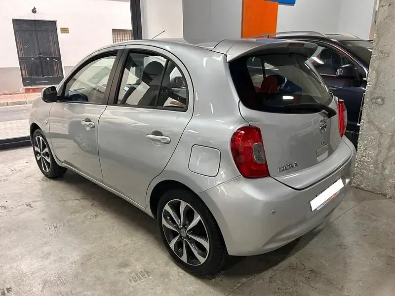 Usado Nissan Micra N-TEC 80 CV (58 kW) 2017 Gris / plata Utilitario