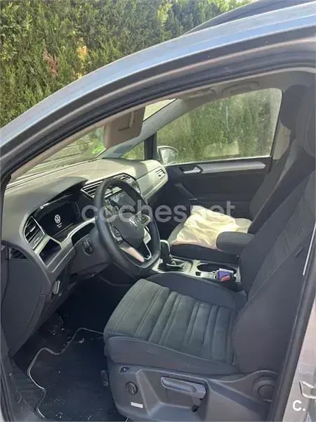 Usado VW Touran 150 CV (110 kW) 2026 Gris / plata Monovolumen