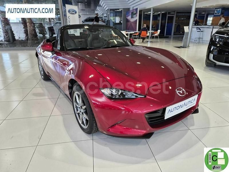Rojo Nuevo 2025 Mazda MX5 Exclusive-Line Descapotable | 31.500 € - Imagen 1/4