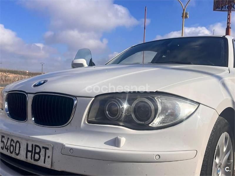 Usado BMW 116 115 CV (84 kW) 2011 Blanco Utilitario