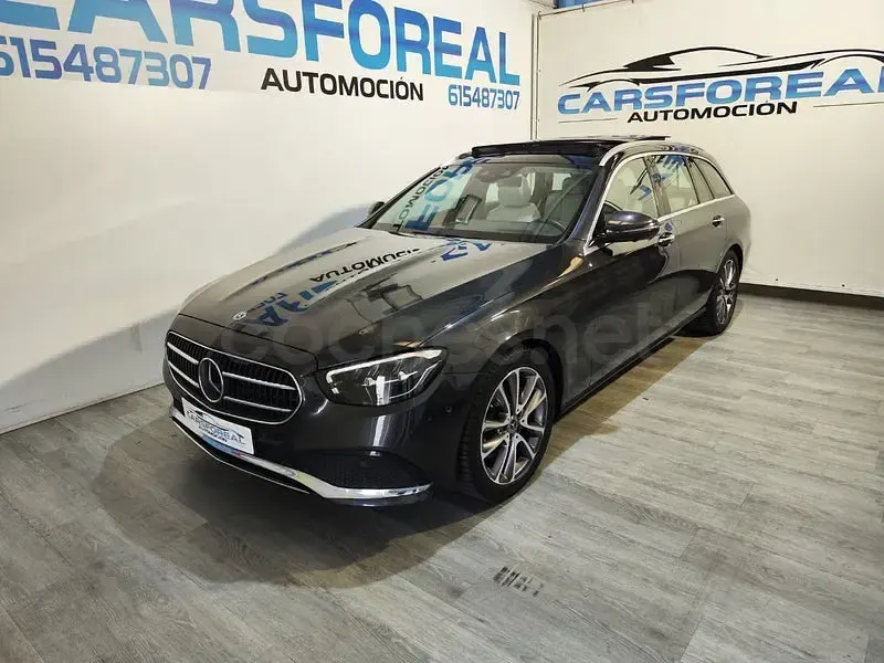 Usado Mercedes E220 194 CV (142 kW) 2022 Negro Familiar