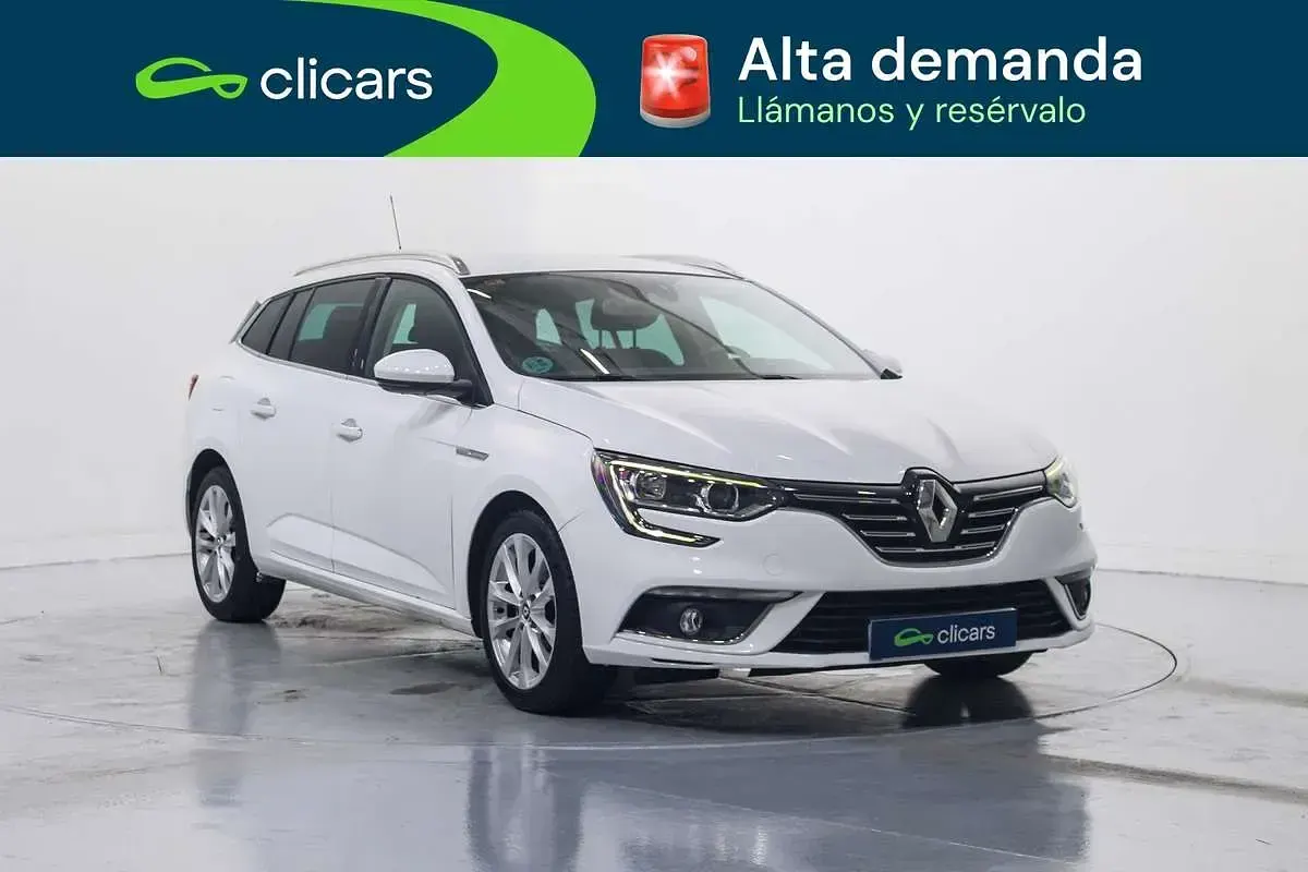 Usado Renault Mégane GrandTour Zen 132 CV (97 kW) 2017 Blanco Familiar
