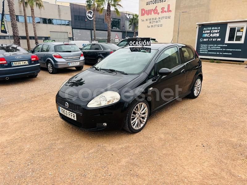 Negro Usado 2007 Fiat Punto Feel Utilitario | 3750 € (Precio justo) - Imagen 1/4