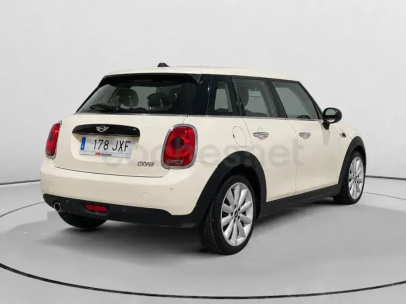 Usado Mini Cooper 136 CV (100 kW) 2017 Blanco Utilitario