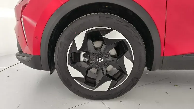 Usado Renault Captur Techno 100 CV (73 kW) 2025 Rojo SUV