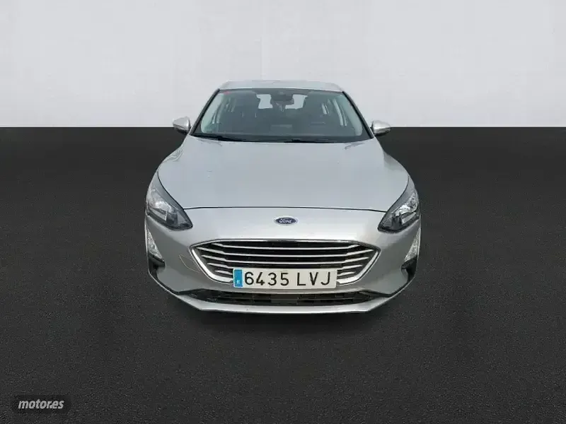 Usado Ford Focus Trend+ 125 CV (91 kW) 2021 Gris