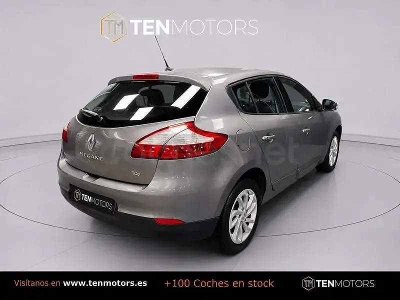Usado Renault Mégane Life 115 CV (84 kW) 2013 Gris / plata Berlina