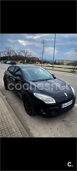 Usado Renault Mégane Authentique 100 CV (73 kW) 2009 Negro Berlina