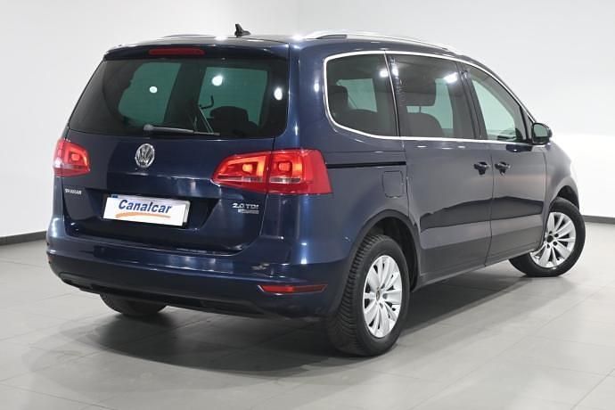 Usado VW Sharan Advance 140 CV (102 kW) 2015 Azul Monovolumen