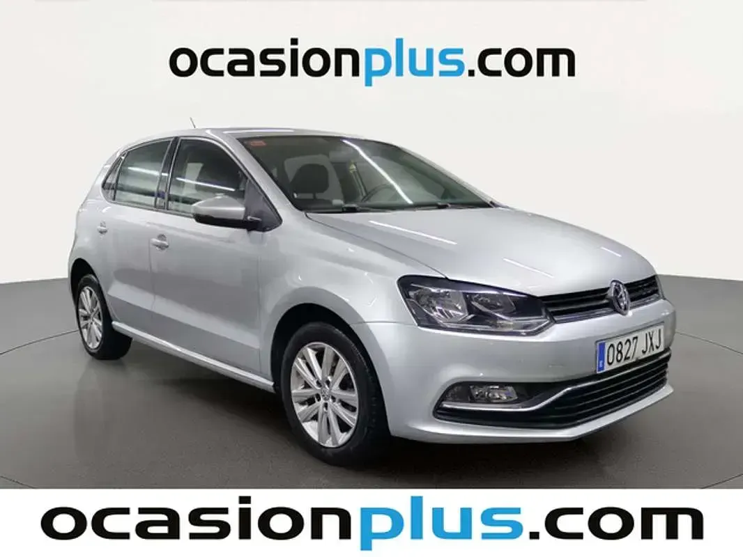 Usado VW Polo Advance 90 CV (66 kW) 2017 Plateado Utilitario
