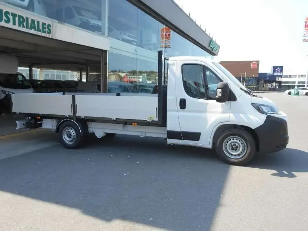 Nuevo Toyota Proace 140 CV (102 kW) 2026 Blanco Monovolumen