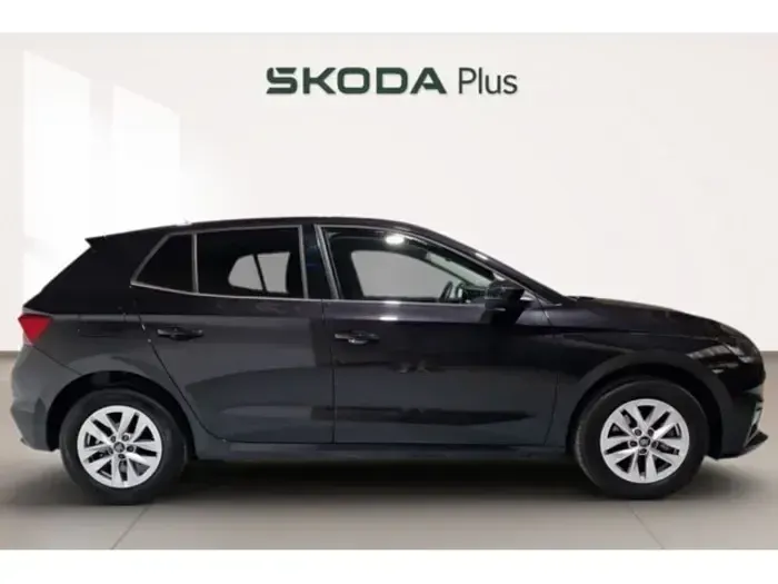 Usado Skoda Fabia Selection 115 CV (84 kW) 2025 Negro Utilitario