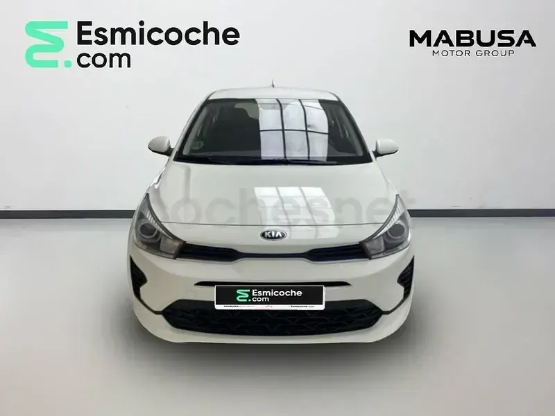 Usado Kia Rio 84 CV (61 kW) 2021 Blanco Berlina