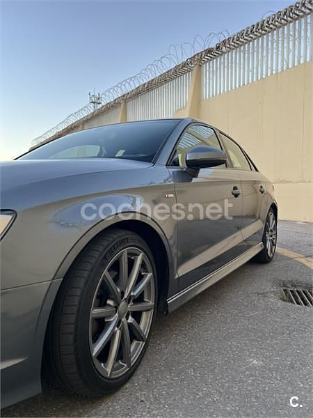 Usado Audi A3 S-Line 110 CV (80 kW) 2016 Gris / plata Berlina
