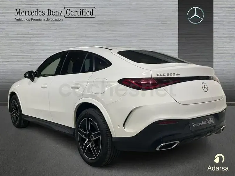 Usado Mercedes GLC300de 333 CV (244 kW) 2025 Blanco polar SUV