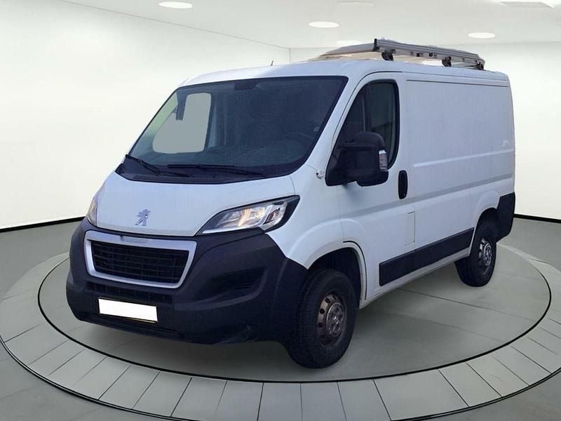 Usado Peugeot Boxer Premium 140 CV (102 kW) 2020 Blanco Van